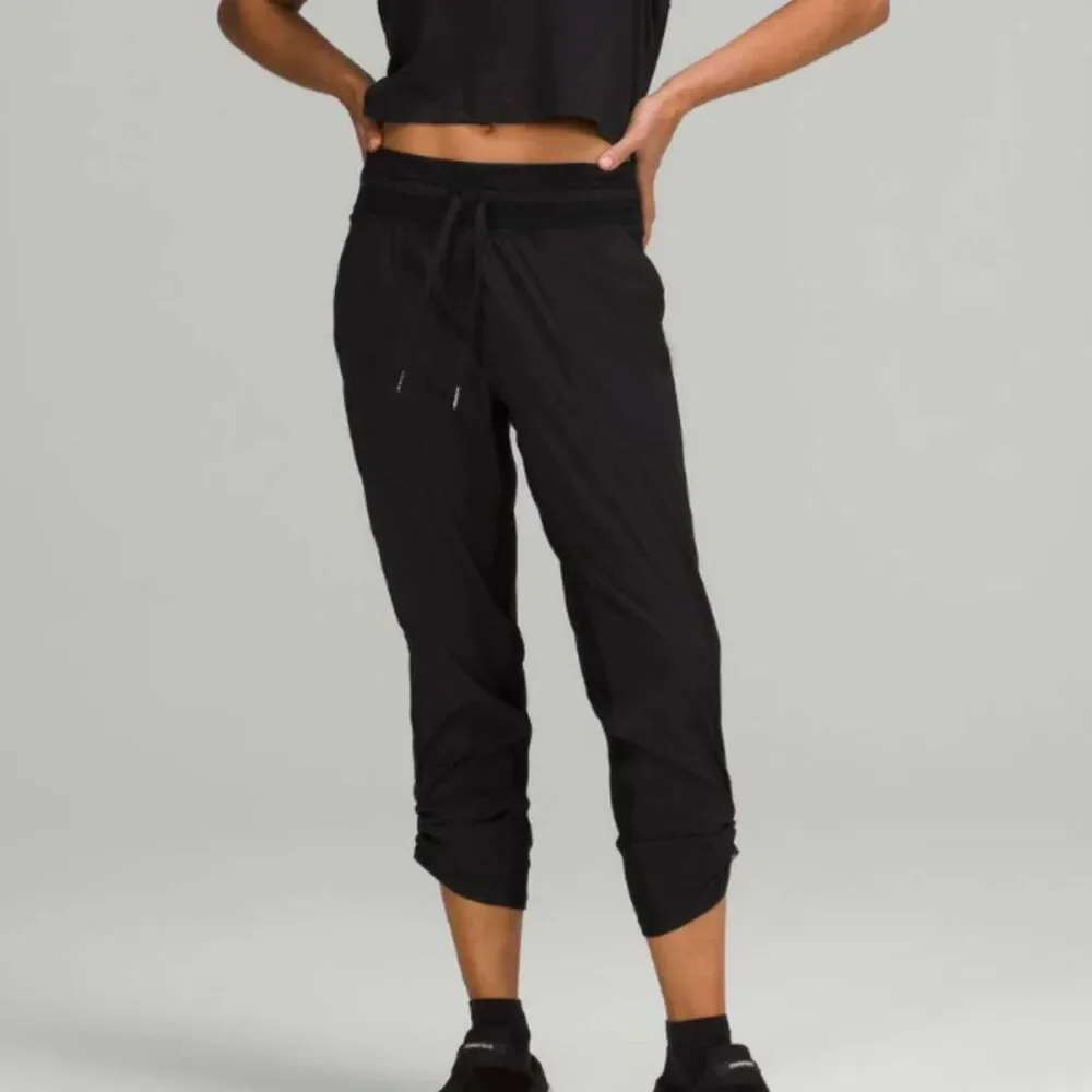 Lululemon Dance Studio Mid-Rise Crop 25